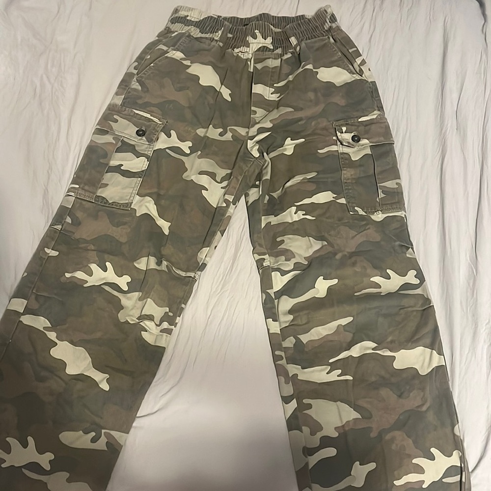 Camo pants
